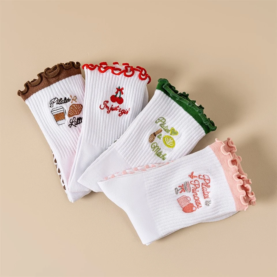 Non Slip Yoga Socks For Women suppliers